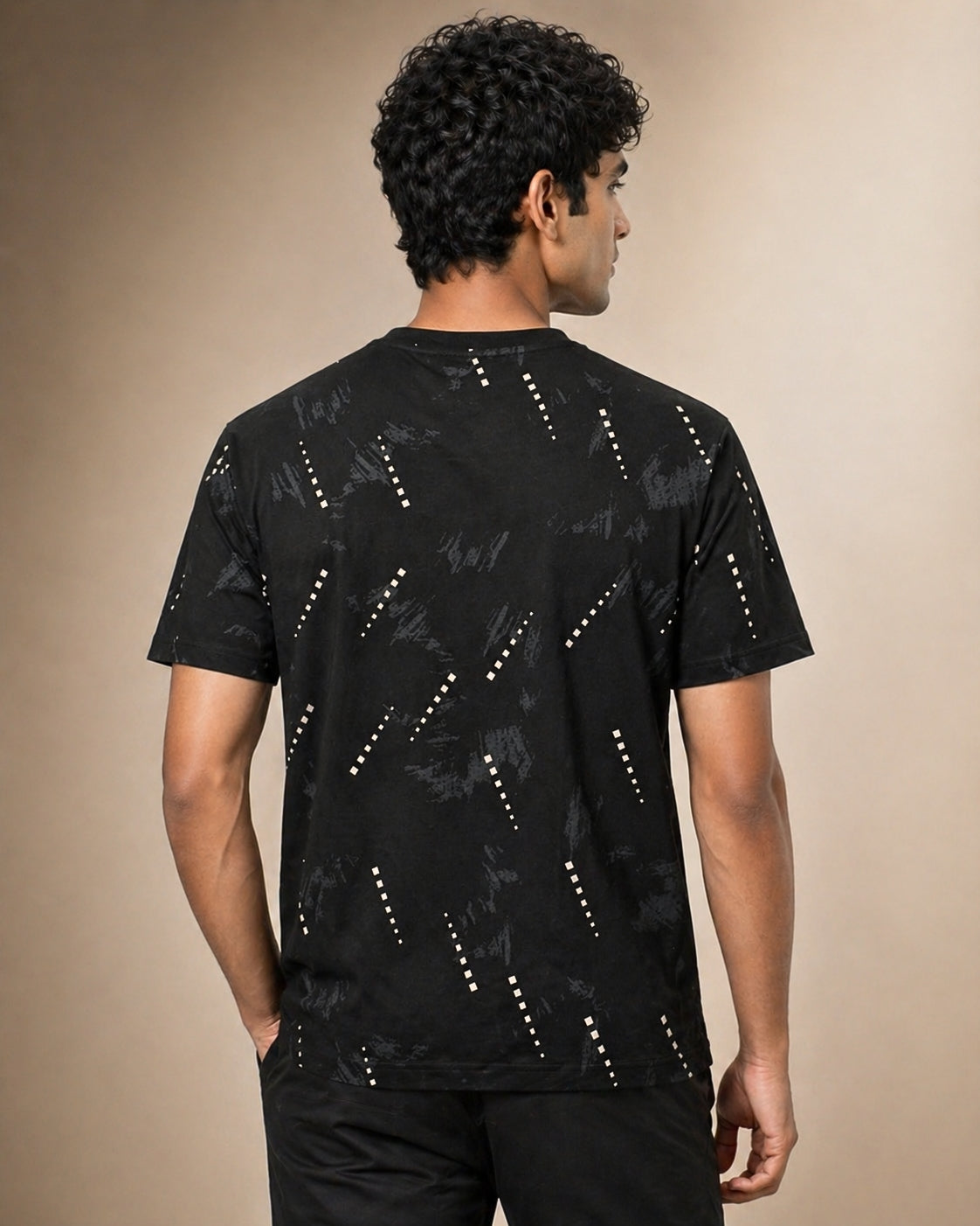 RINO7 Street Form Regular Fit Tee